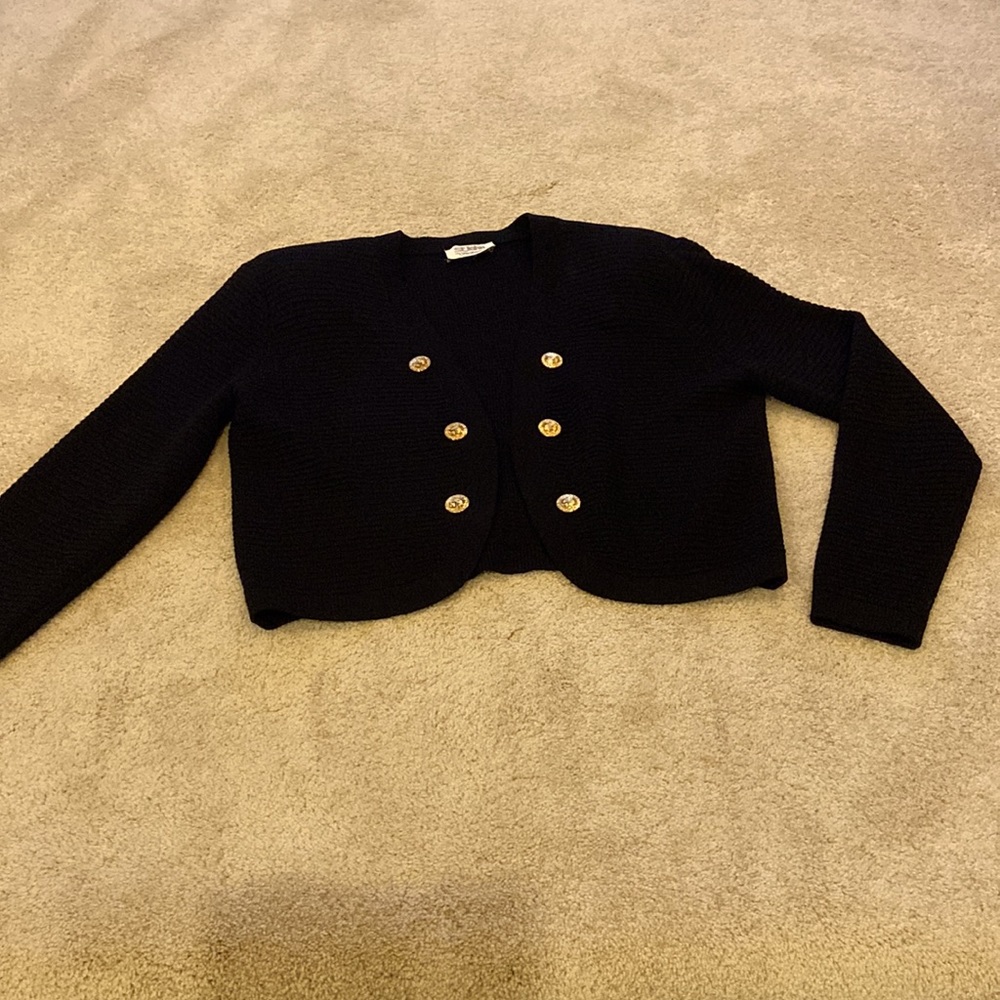 Vintage ( but still in great shape!) St John belaro jacket.  Has cute buttons!